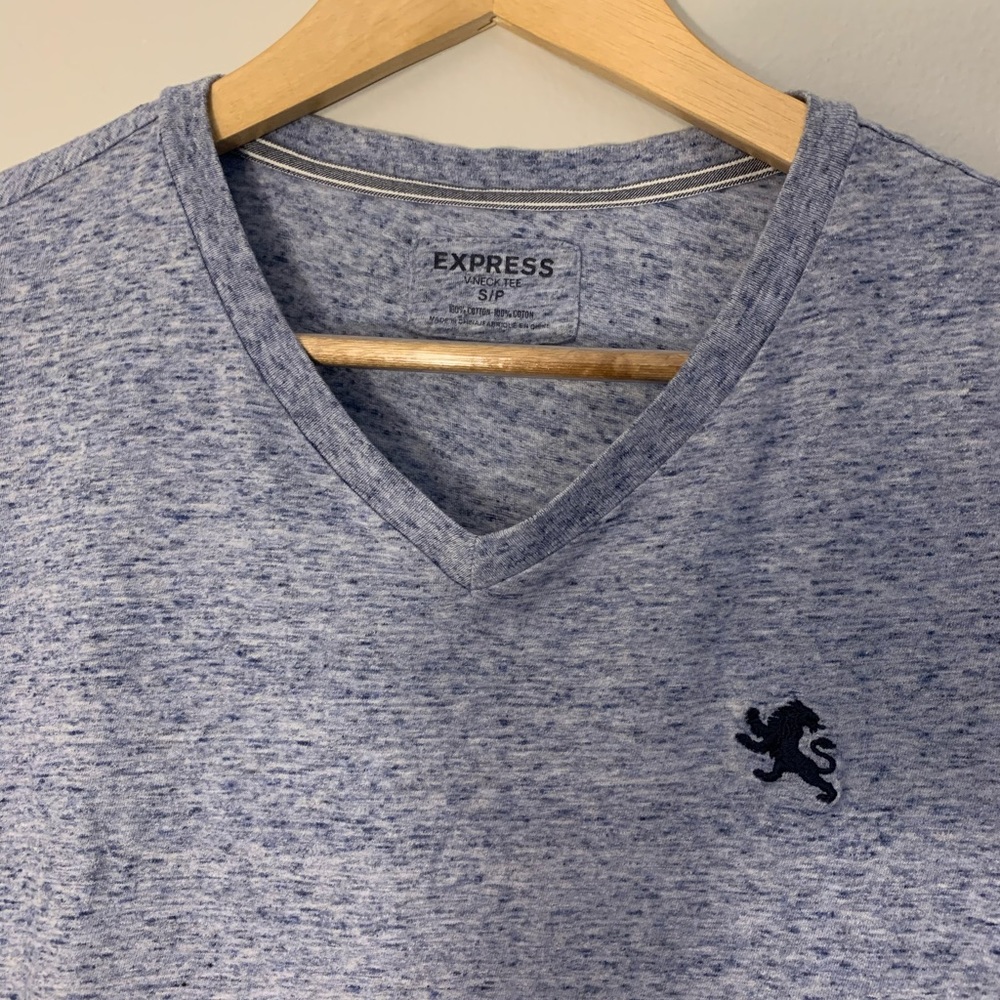 Express V-neck Tee